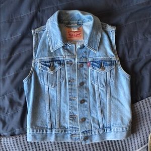 Levi’s denim vest